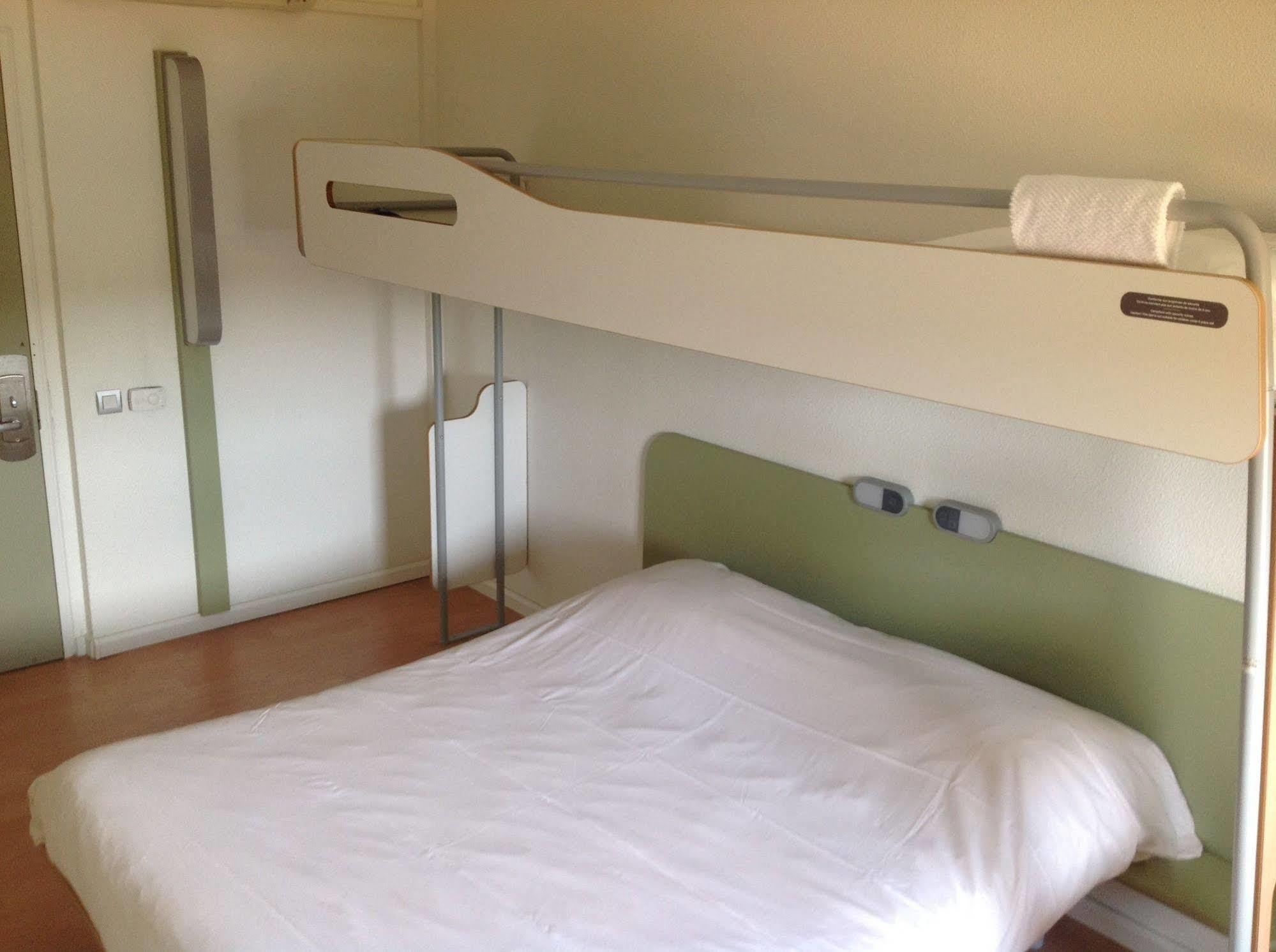Ibis Budget Orgeval Exterior foto