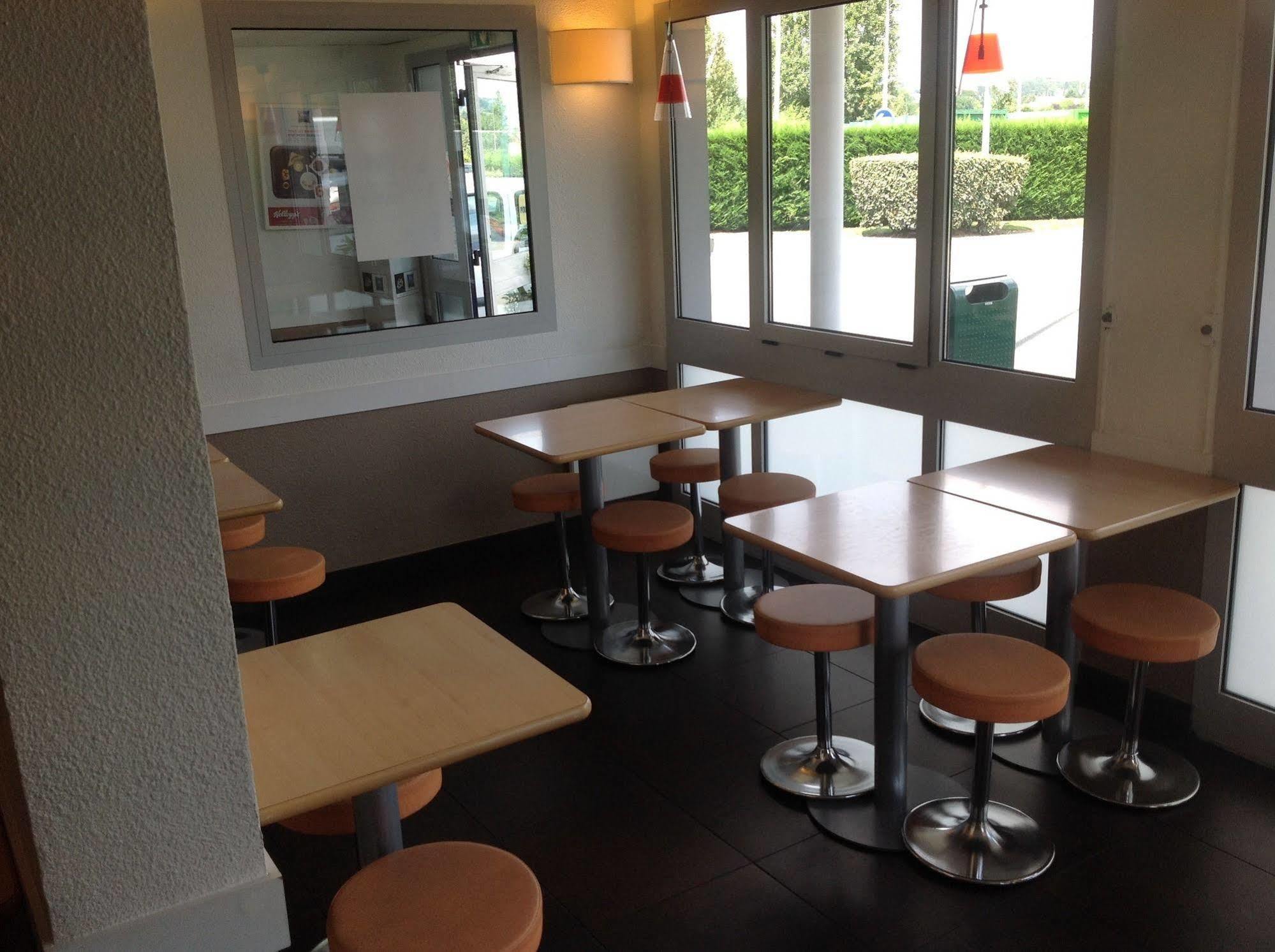 Ibis Budget Orgeval Exterior foto